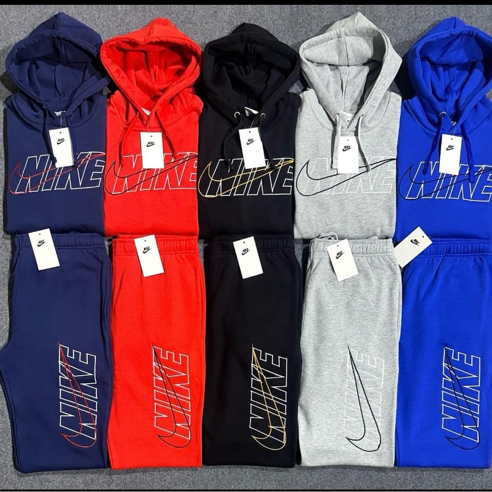 Nike sweatsuit